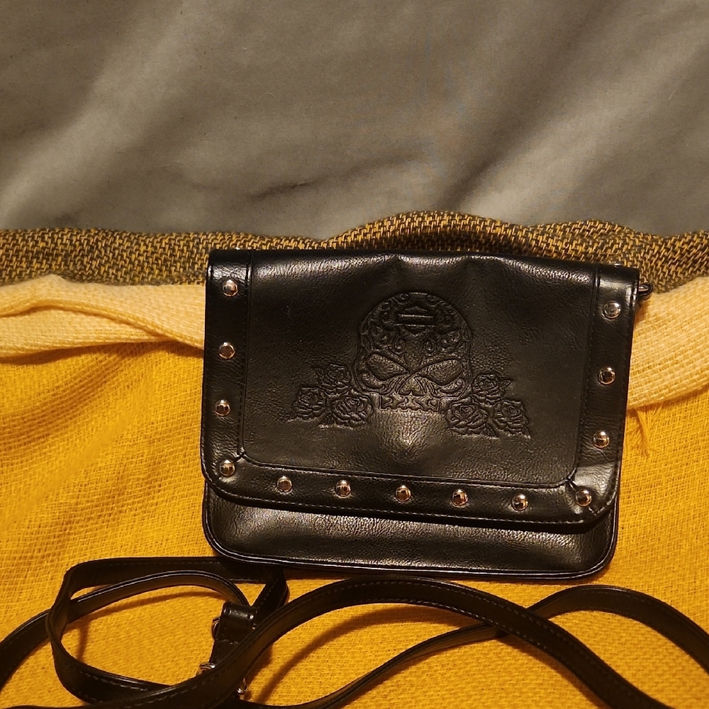 NWOT Harley-Davidson Black Studded Leather Crossbody Bag Or Hip Pouch